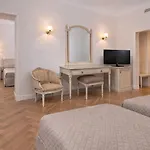 Grand Moderne 4* Λούρδη