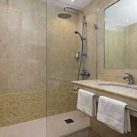 Grand Moderne Hotel 4*