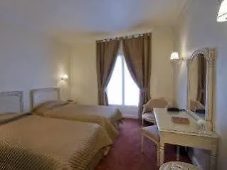 Grand Moderne Hotel 4*