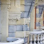 Отель Grand Moderne 4*