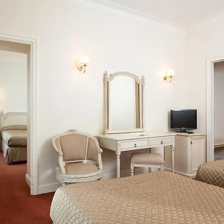 Grand Moderne Лурд