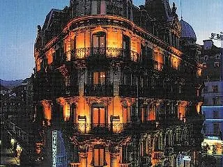 现代大酒店 酒店 卢德