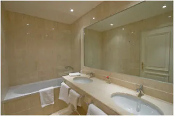 Grand Moderne Лурд