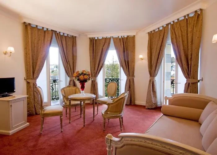 Otel Grand Moderne 4*