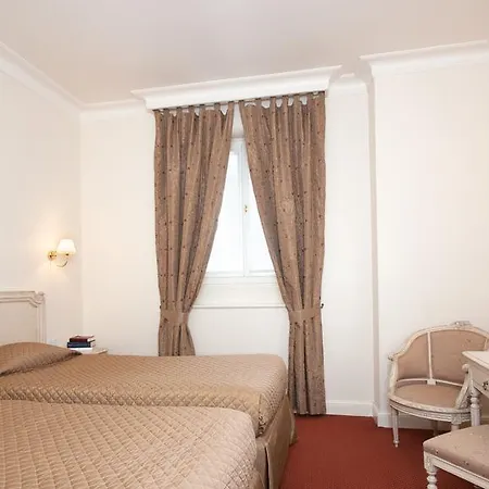 Grand Moderne Otel 4*