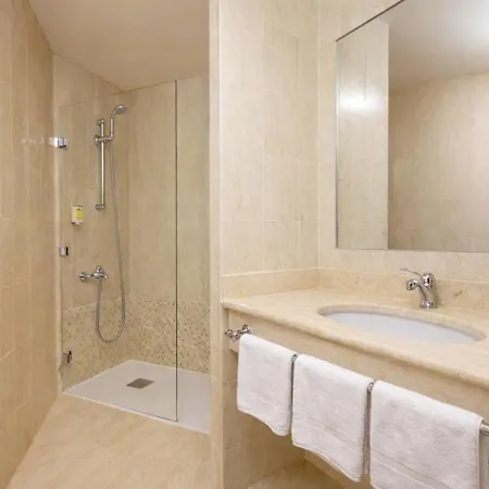 Grand Moderne 4*