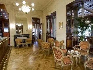 Grand Moderne Otel 4*