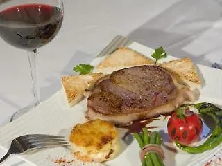 Otel Grand Moderne 4*